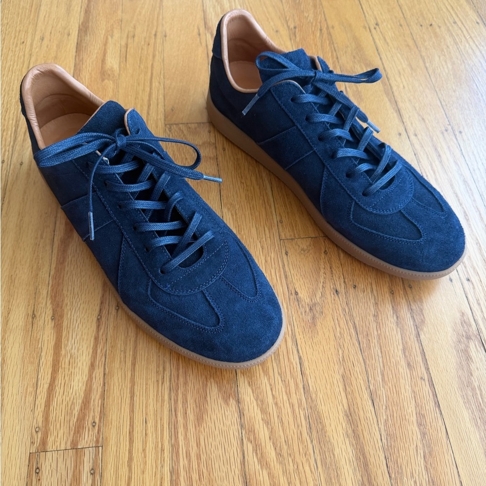 Beckett Simonon Morgen Trainer Navy Suede Low-Top Sneakers with Gum Sole - Picture 4 of 8